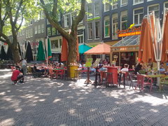 Amsterdam food and drink prices, Restaurant in the shade