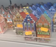 Сувениры в Амстердаме, Сувериные домики