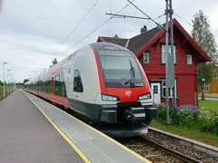 Transportation from Torp Airport (Norway), Train to Sandefjord