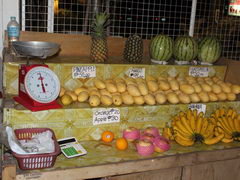Philippines, Bohol, prices in stores, Prices of fruit on the beach