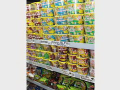 Philippines, Bohol, prices in stores, Prices for noodles in cups