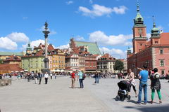 Отдых и развлеченя в Варшаве в Польше, Замковая площадь в Старом городе