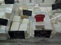Food prices in Romania grocery stores, Soft cheeses