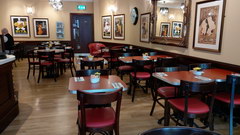 Food prices in Scotland in Edinburgh, Cafe-restaurant inside