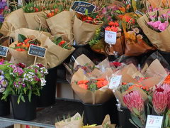 Prices for souvenirs in Sweden in Stockholm, Various flowers