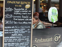 Цены в Стокгольме на еду, комплесный обед в ресторане на набережной