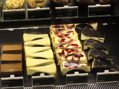Цены в Сингапуре в кафе, Цены на пироженные в старбагзе