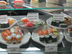 Food prices in Bratislava, Japanese sushi and rolls