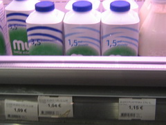 Цены на продукты в Словении в Любляне, Молоко