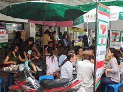 Таиланд, Бангкок, уличная еда, Уличное кафе для местных жителей