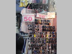 Cost of things in Bangkok, Thailand, sunglasses