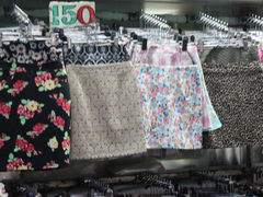 Cost of things in Bangkok, Thailand, Skirts market