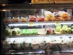 Eating and drinking at Bangkok Airport, Peeled Fruit