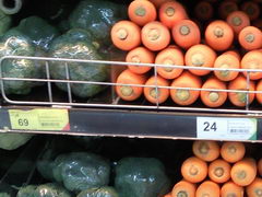 Цены на продукты в Хуахин, Таиланд, Продают овощи