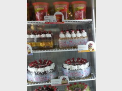 Prices in supermarkets in Pattaya, Cakes
