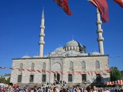  Attractions Istanbul, Walid Sultan Mosque