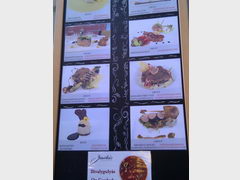 Meals in Hungary, Restaurant menu